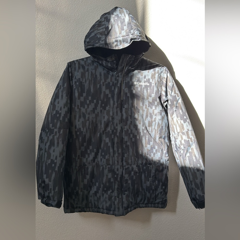 Columbia large Youth Jacket NEW